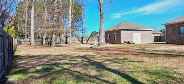 204 Mitculler Court, Kathleen, GA 31047