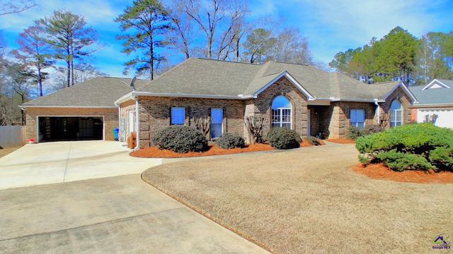 204 Mitculler Court, Kathleen, GA 31047