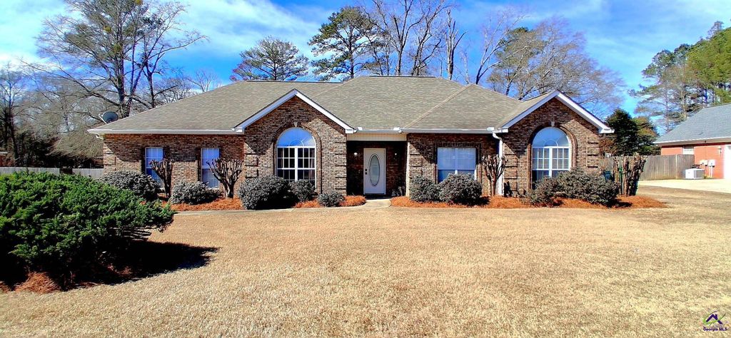 204 Mitculler Court, Kathleen, GA 31047