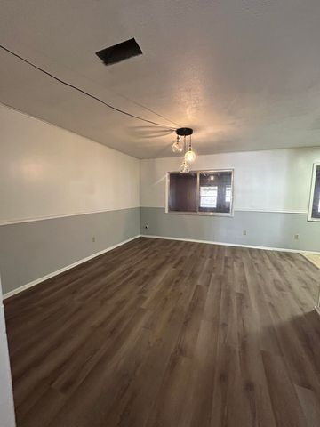 1037 Hood Ln, Leesville, LA 71446