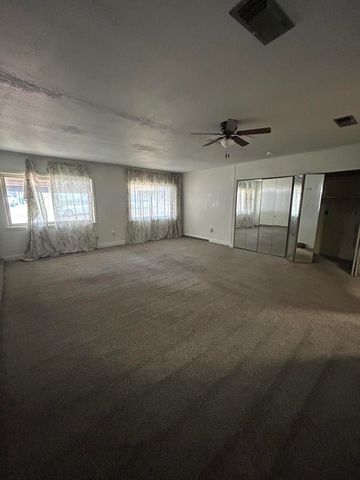 1037 Hood Ln, Leesville, LA 71446