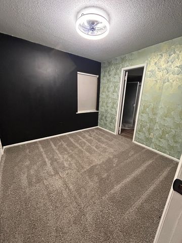 1037 Hood Ln, Leesville, LA 71446