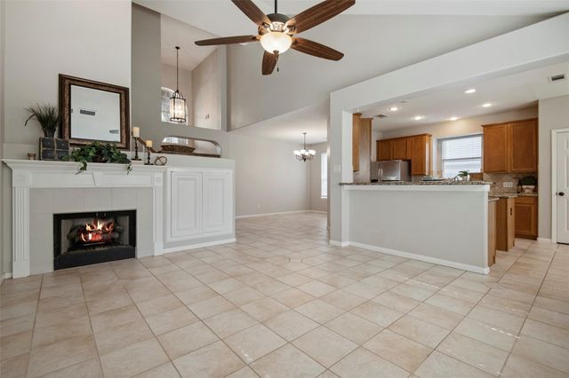 35 N York Gate Court, The Woodlands, TX 77382