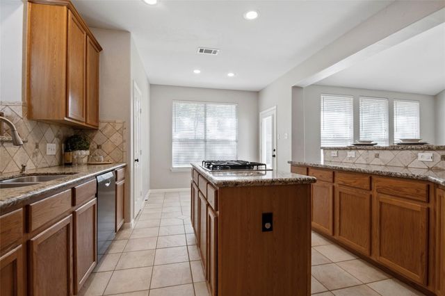 35 N York Gate Court, The Woodlands, TX 77382