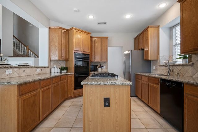 35 N York Gate Court, The Woodlands, TX 77382