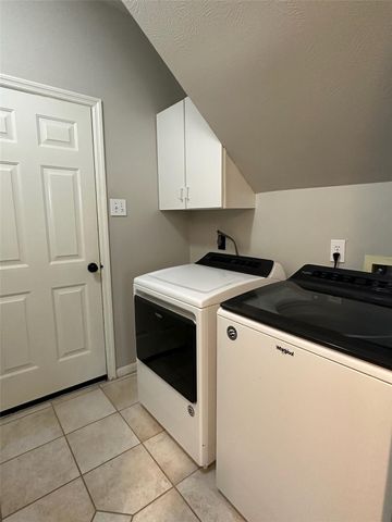 35 N York Gate Court, The Woodlands, TX 77382