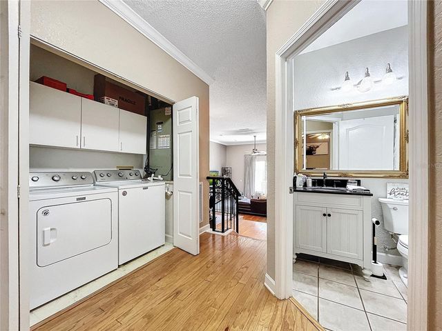 704 SEAGATE DRIVE, Tampa, FL 33602