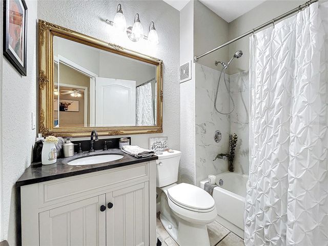 704 SEAGATE DRIVE, Tampa, FL 33602