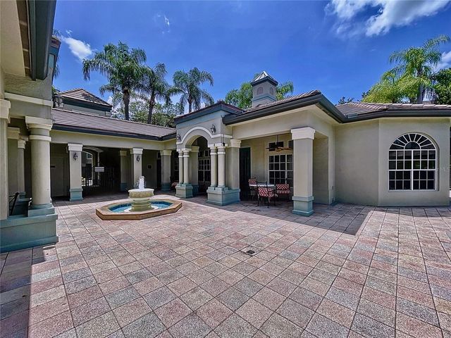 704 SEAGATE DRIVE, Tampa, FL 33602