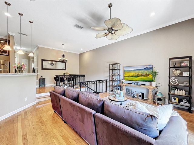 704 SEAGATE DRIVE, Tampa, FL 33602