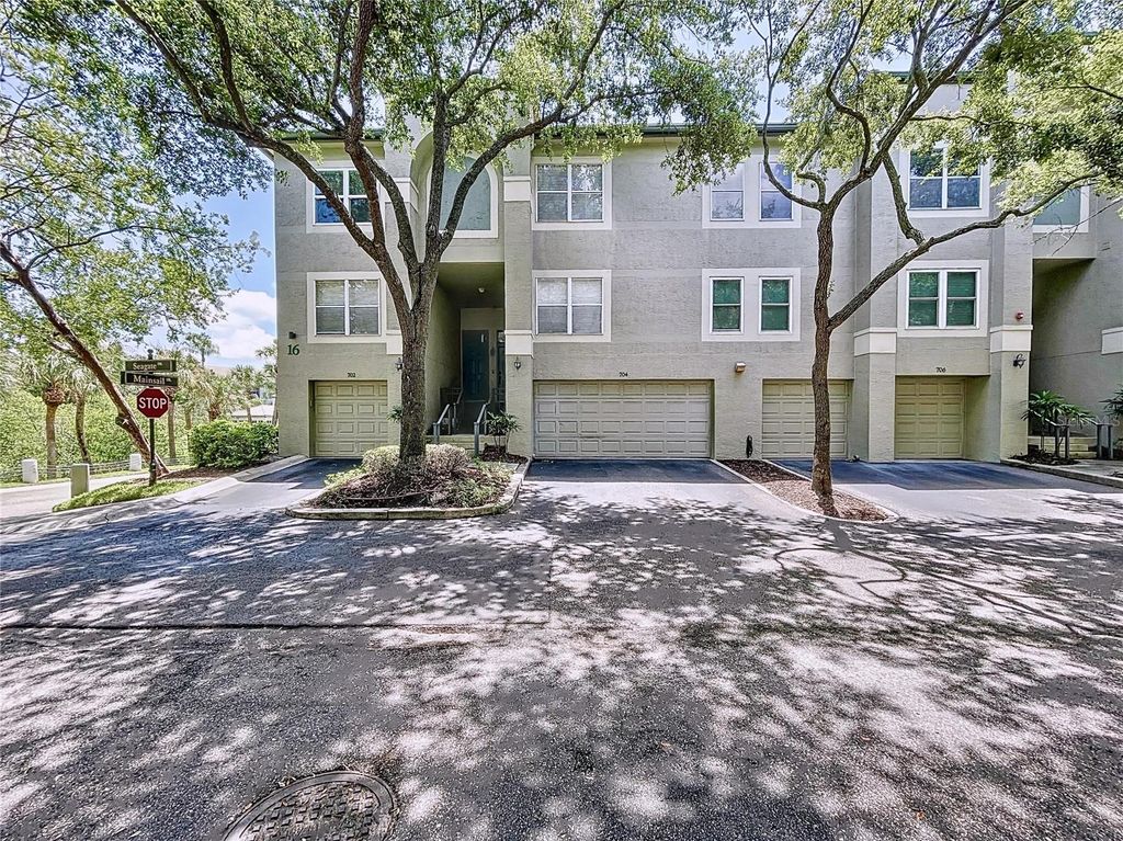 704 SEAGATE DRIVE, Tampa, FL 33602