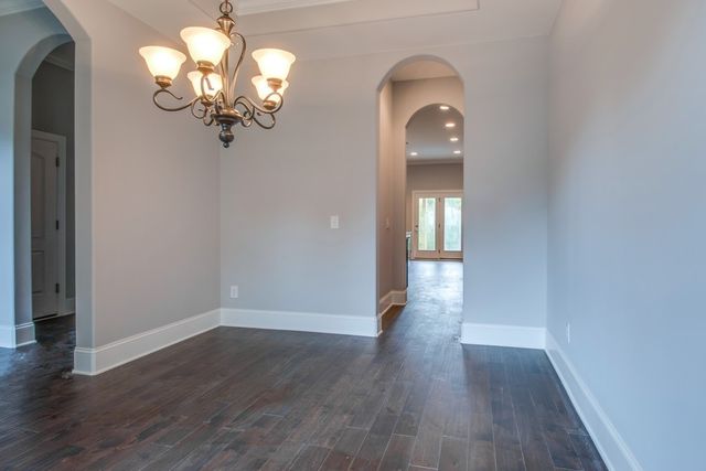 705 Harpeth Knoll Ct, Nashville, TN 37221