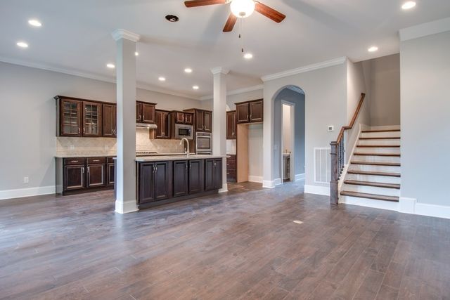 705 Harpeth Knoll Ct, Nashville, TN 37221