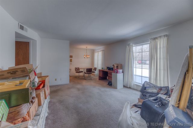 6806 S Toledo Avenue 305, Tulsa, OK 74136