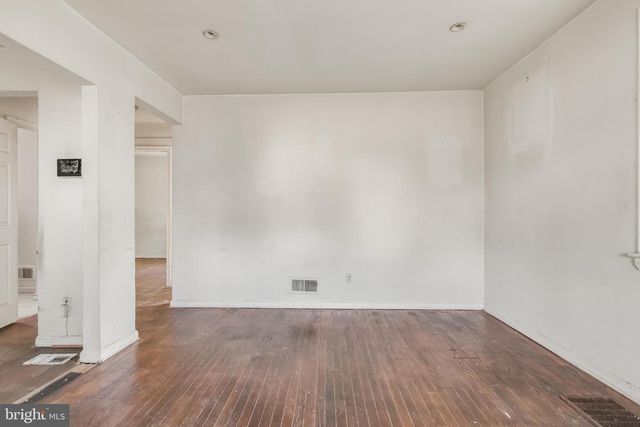 5203 ADDISON RD, Capitol Heights, MD 20743