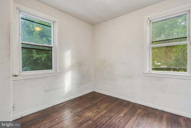 5203 ADDISON RD, Capitol Heights, MD 20743