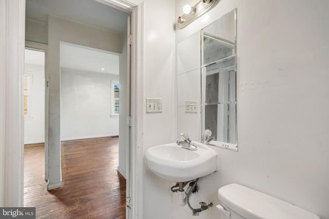 5203 ADDISON RD, Capitol Heights, MD 20743