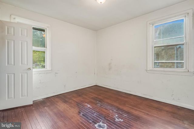5203 ADDISON RD, Capitol Heights, MD 20743