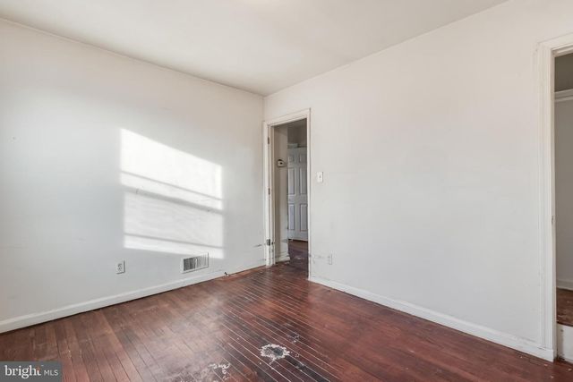 5203 ADDISON RD, Capitol Heights, MD 20743