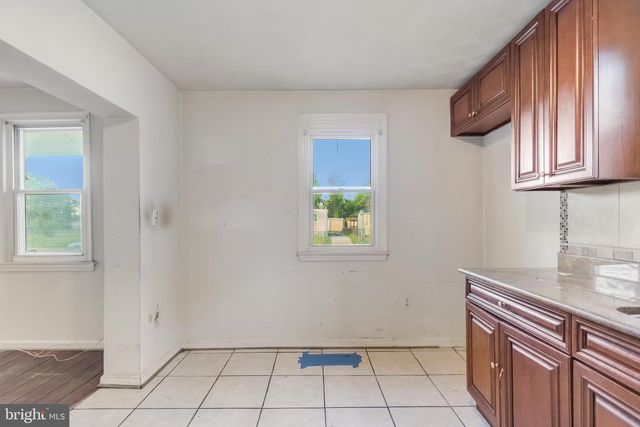 5203 ADDISON RD, Capitol Heights, MD 20743