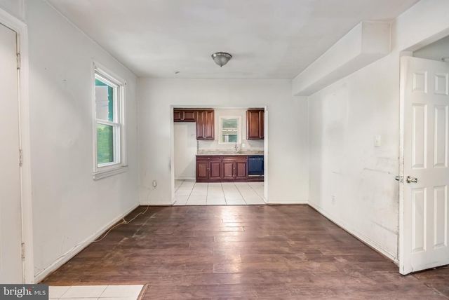 5203 ADDISON RD, Capitol Heights, MD 20743