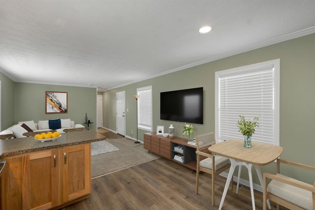 2 Atlas Place, Derry, NH 03038