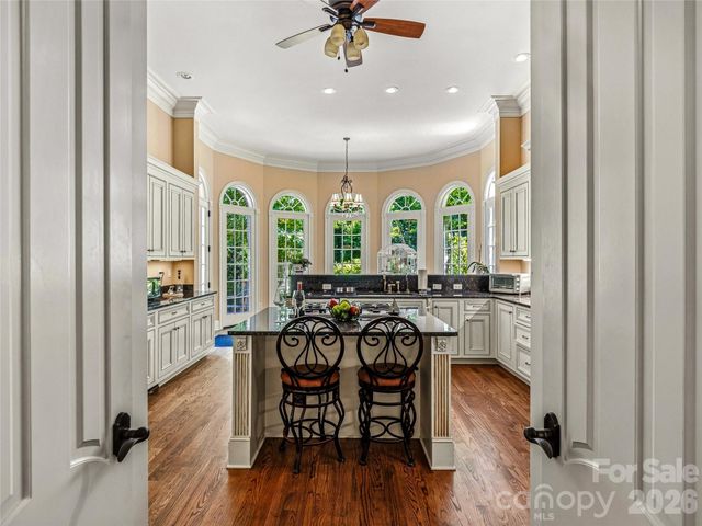 150 Rainbow View Drive, Fletcher, NC 28732