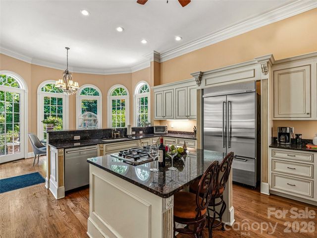 150 Rainbow View Drive, Fletcher, NC 28732