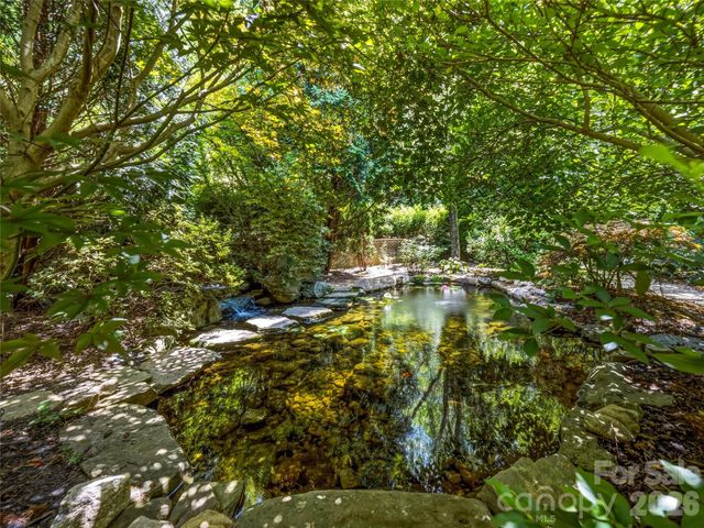 150 Rainbow View Drive, Fletcher, NC 28732