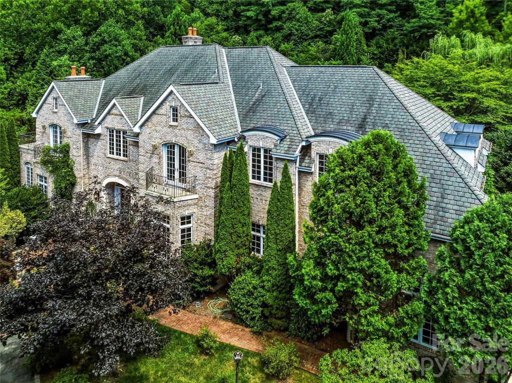 150 Rainbow View Drive, Fletcher, NC 28732