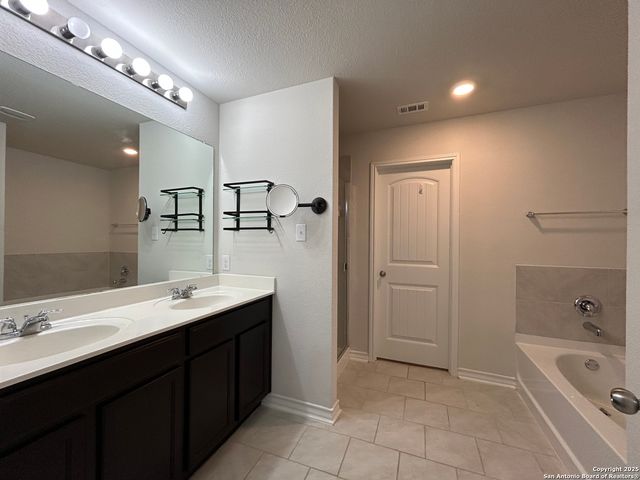 1514 INDIA AGATE, San Antonio, TX 78245