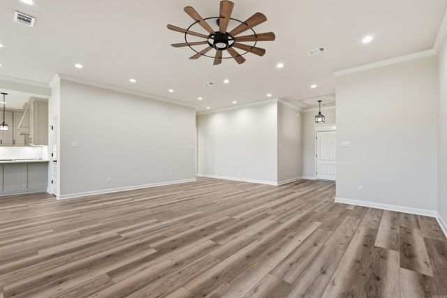 18 Rush Creek Dr, Vilonia, AR 72173