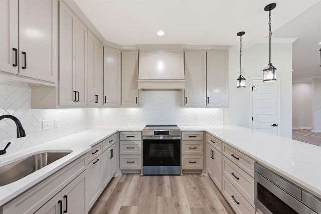 18 Rush Creek Dr, Vilonia, AR 72173