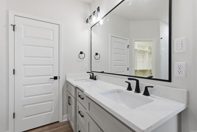 18 Rush Creek Dr, Vilonia, AR 72173