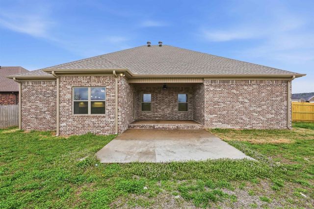 18 Rush Creek Dr, Vilonia, AR 72173