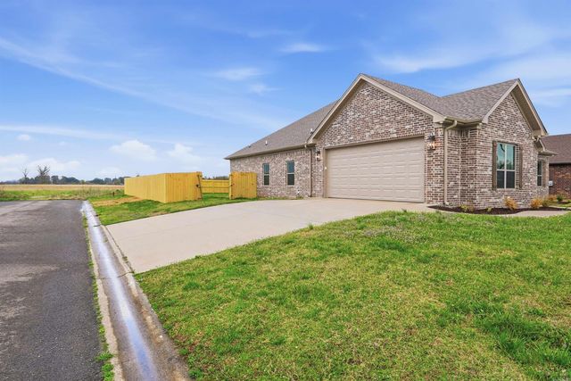 18 Rush Creek Dr, Vilonia, AR 72173