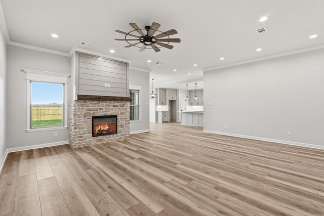 18 Rush Creek Dr, Vilonia, AR 72173