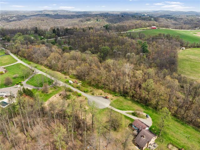 202R Eagles Ln, Murrysville, PA 15668