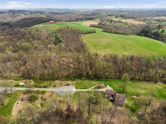 202R Eagles Ln, Murrysville, PA 15668