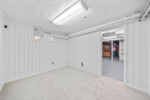 35 Glen Grn, Winchester, MA 01890