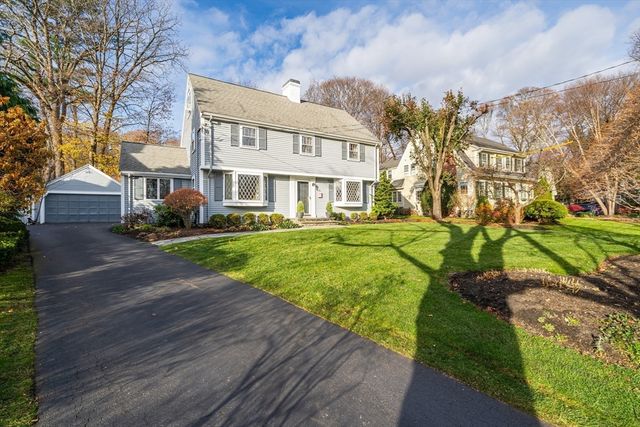 35 Glen Grn, Winchester, MA 01890