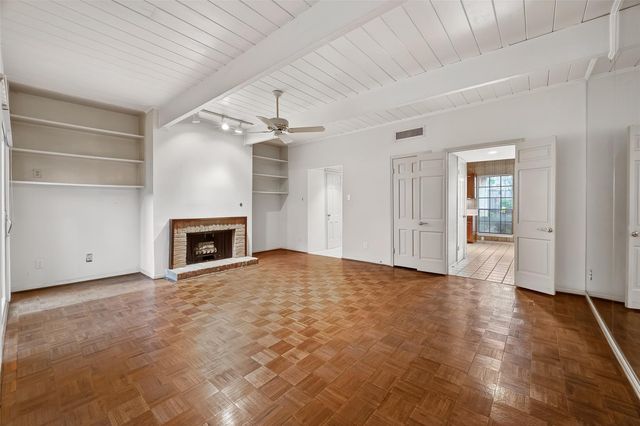 5338 Brownway Street B19, Houston, TX 77056