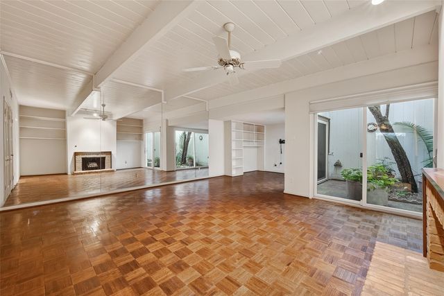 5338 Brownway Street B19, Houston, TX 77056