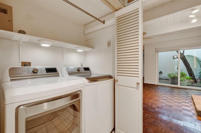 5338 Brownway Street B19, Houston, TX 77056