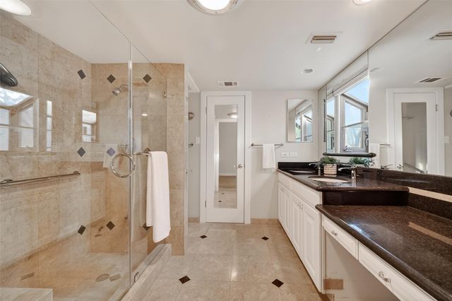 5338 Brownway Street B19, Houston, TX 77056