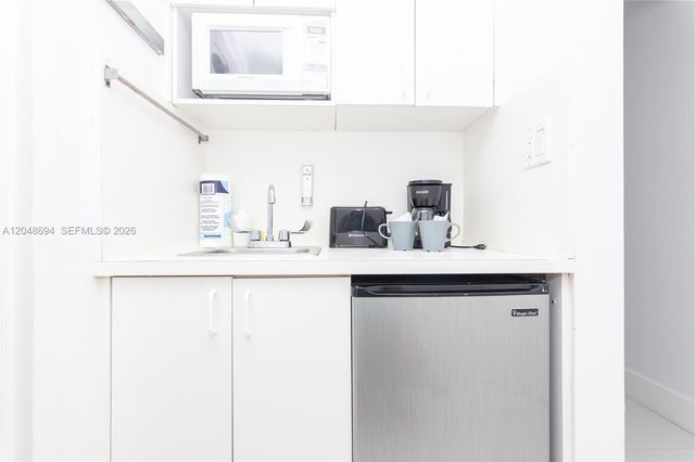 5445 Collins Avenue 908, Miami Beach, FL 33140