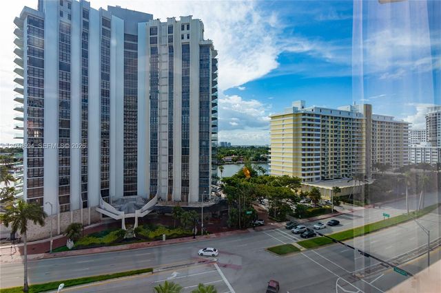 5445 Collins Avenue 908, Miami Beach, FL 33140