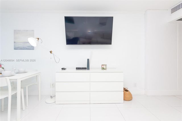5445 Collins Avenue 908, Miami Beach, FL 33140