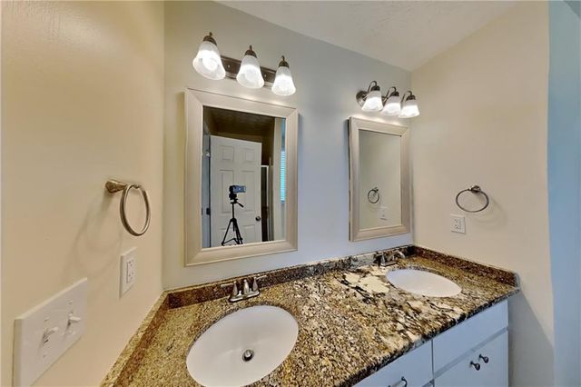 3271 Deer Valley Drive NW, Acworth, GA 30101