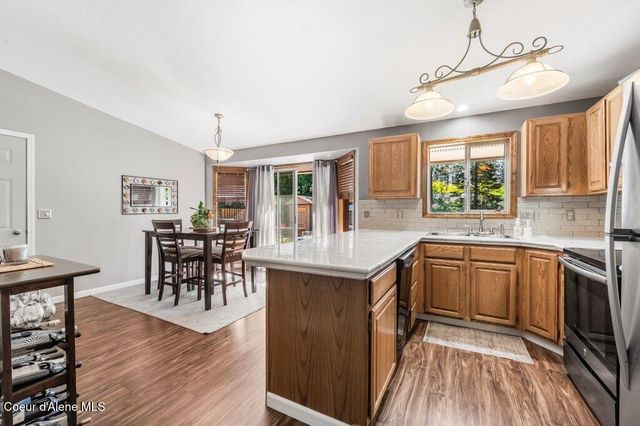 3800 N Trevino Dr, Coeur D'alene, ID 83815